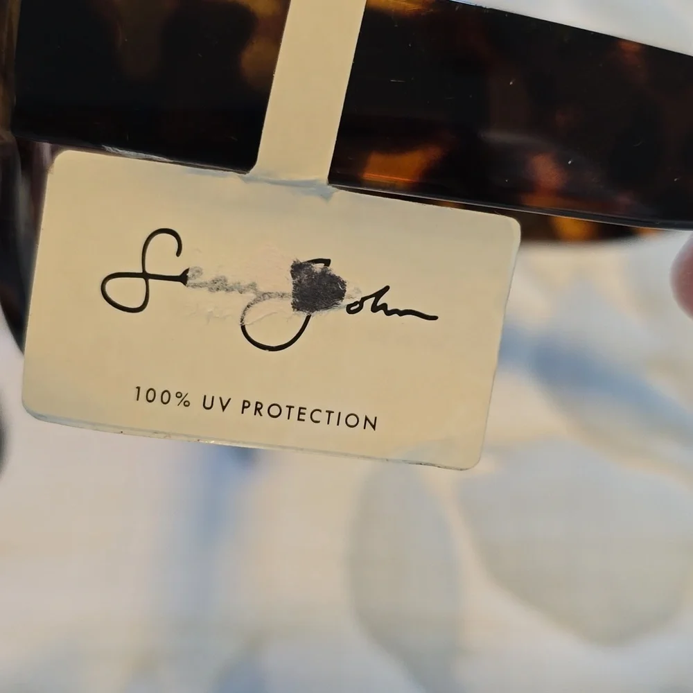 Sean John Designer SunGlasses - Picture 3 of 4